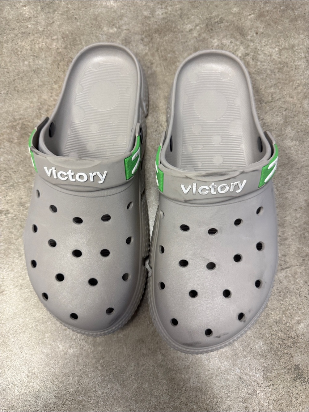 Victory Sport Men’s Tan Slip on Lightweight Croc Shoes Slides Y2K